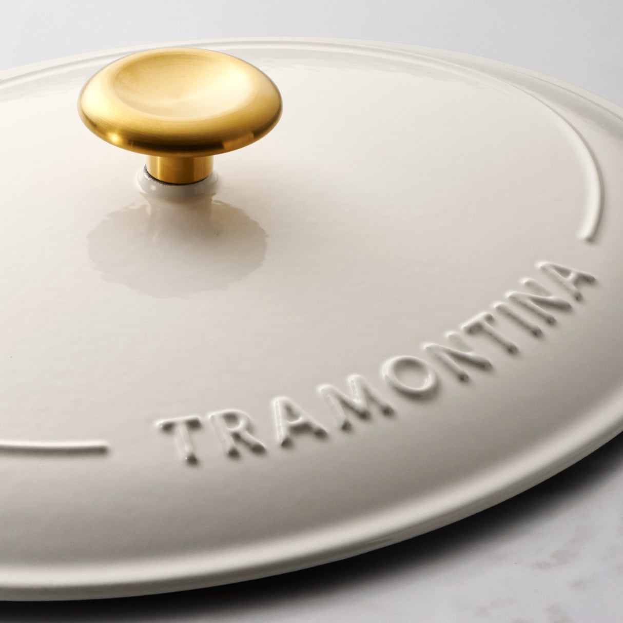 7 Quart Enameled Cast Iron Covered Dutch Oven