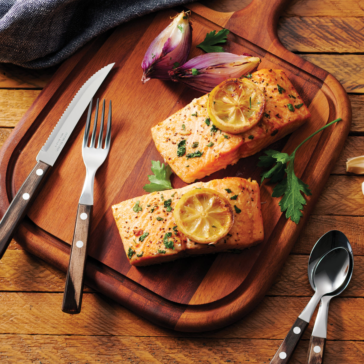 24 PC TABLEWARE SET - POLYWOOD HANDLE