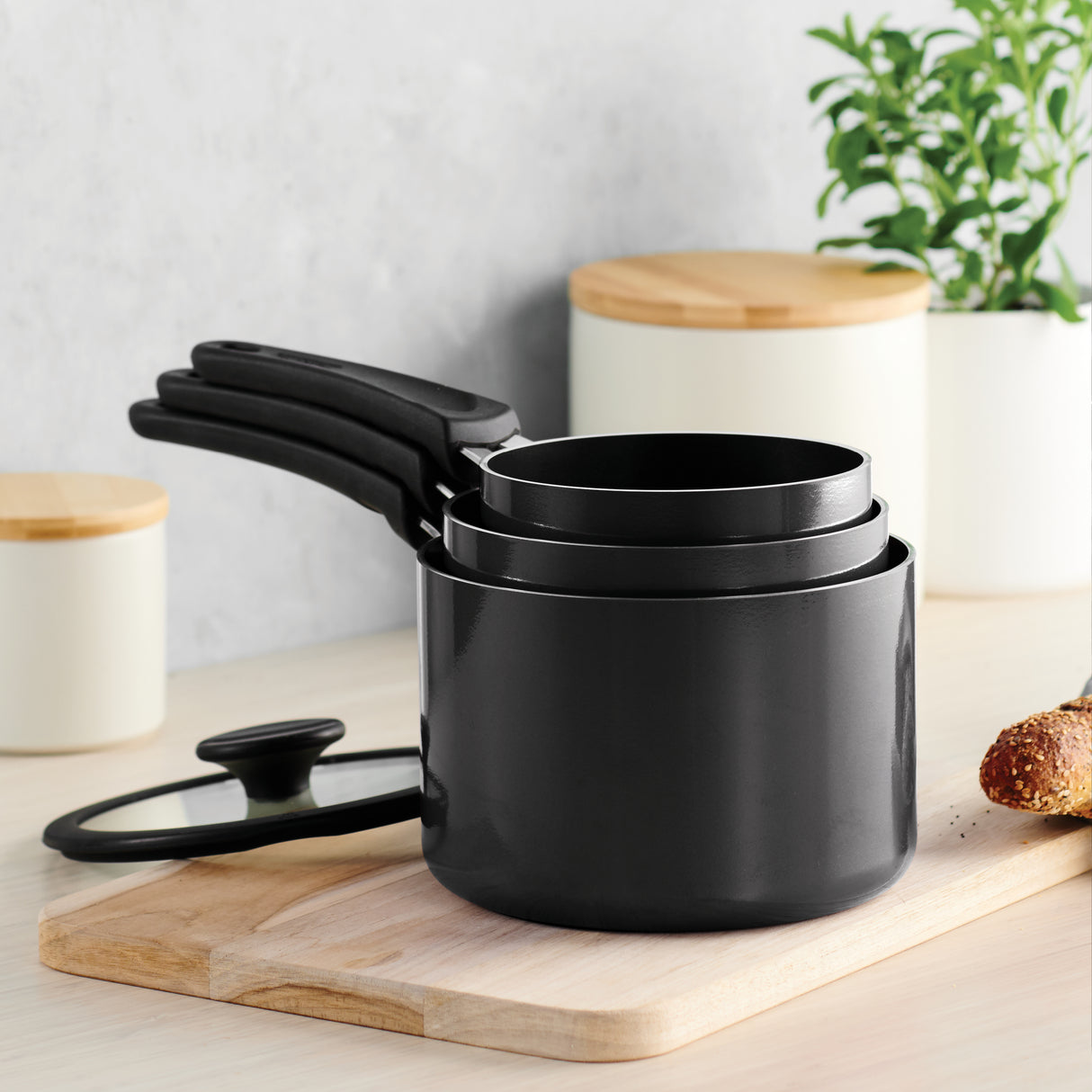 Nesting 6 Pc Nonstick Sauce Pan Set - Red