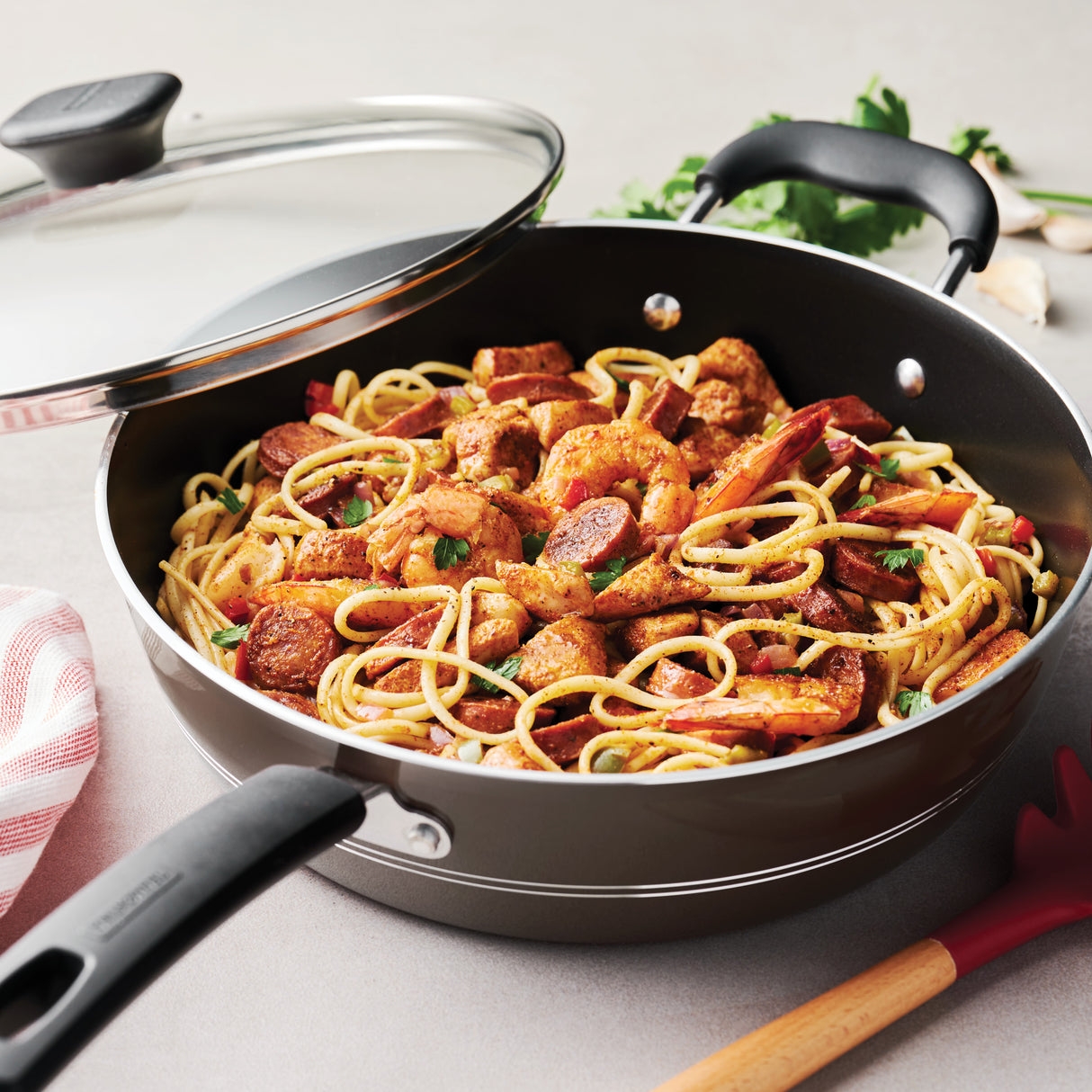 4.5 Quart Aluminum Nonstick Covered Chef's Pan
