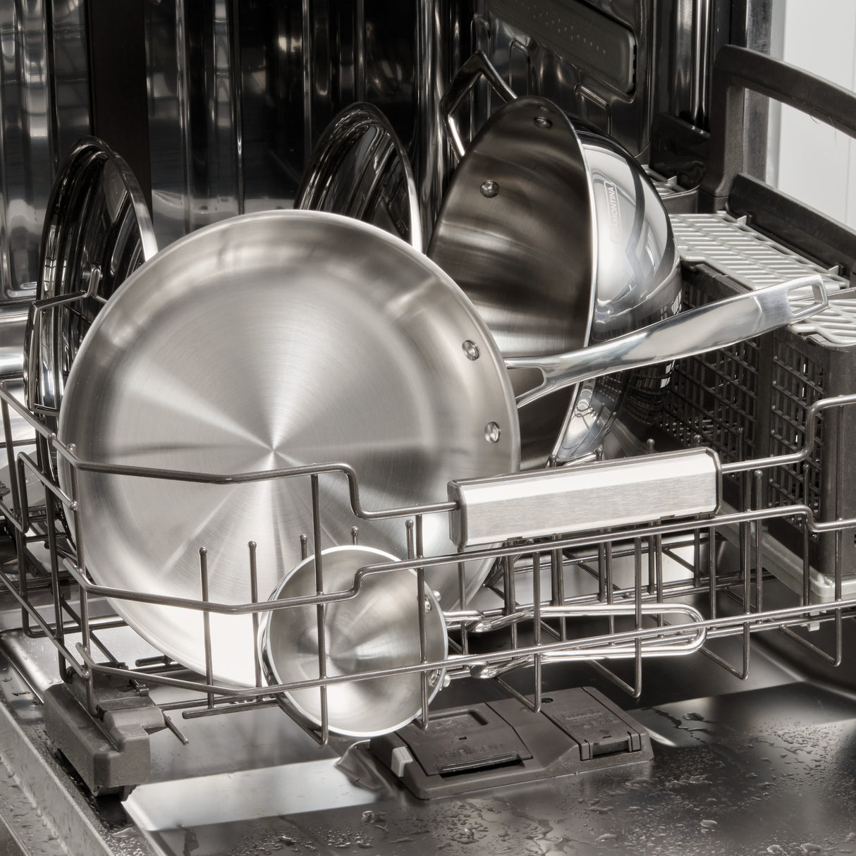 Utsava Tri-Ply Clad Stainless Steel Covered Kadai