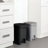 Plastic Trash Bin with Step Pedal