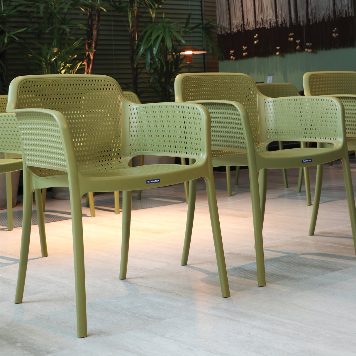 POLY ARMCHAIR OLIVE GREEN - 21.9" x 24" X 31.5"
