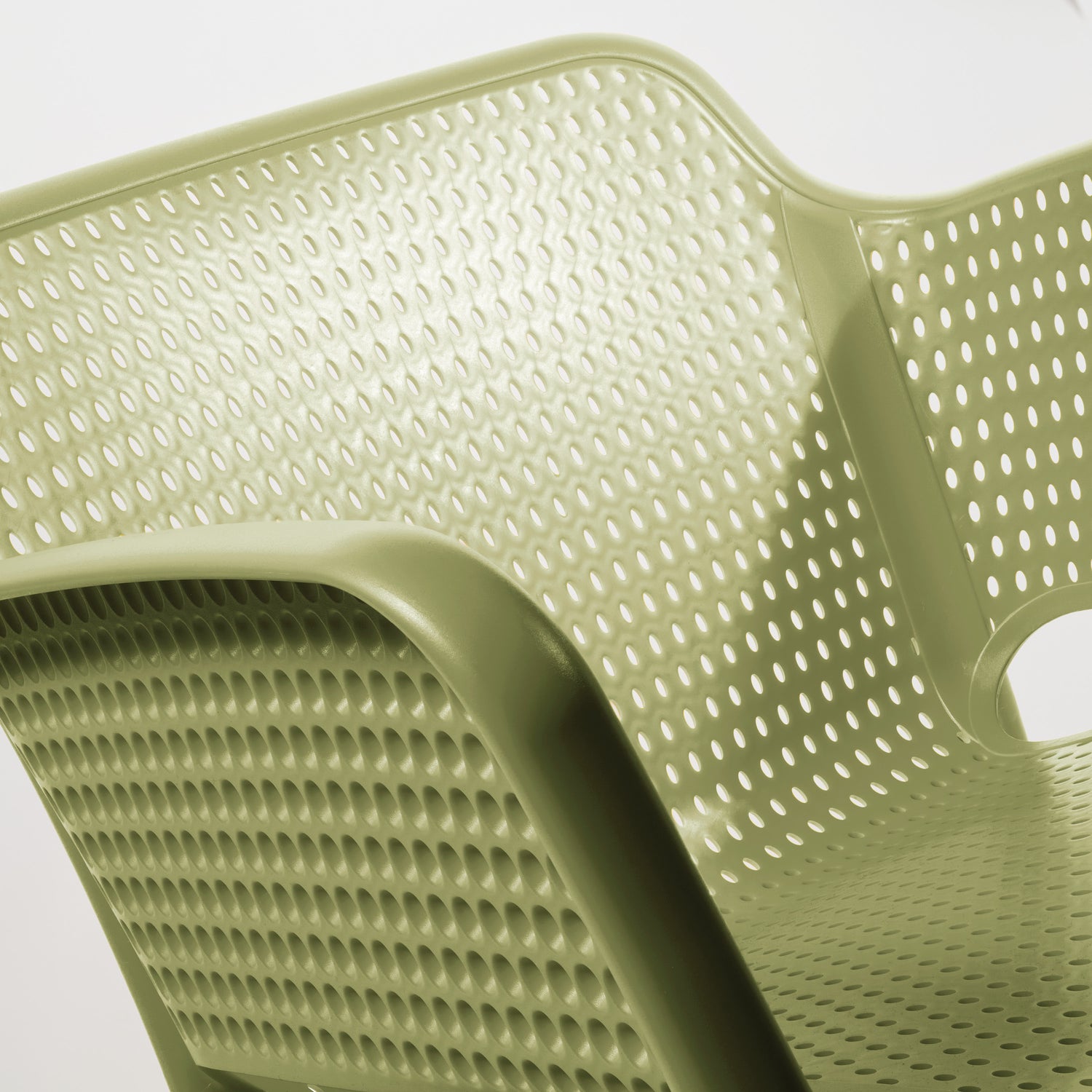 POLY ARMCHAIR OLIVE GREEN - 21.9" x 24" X 31.5"