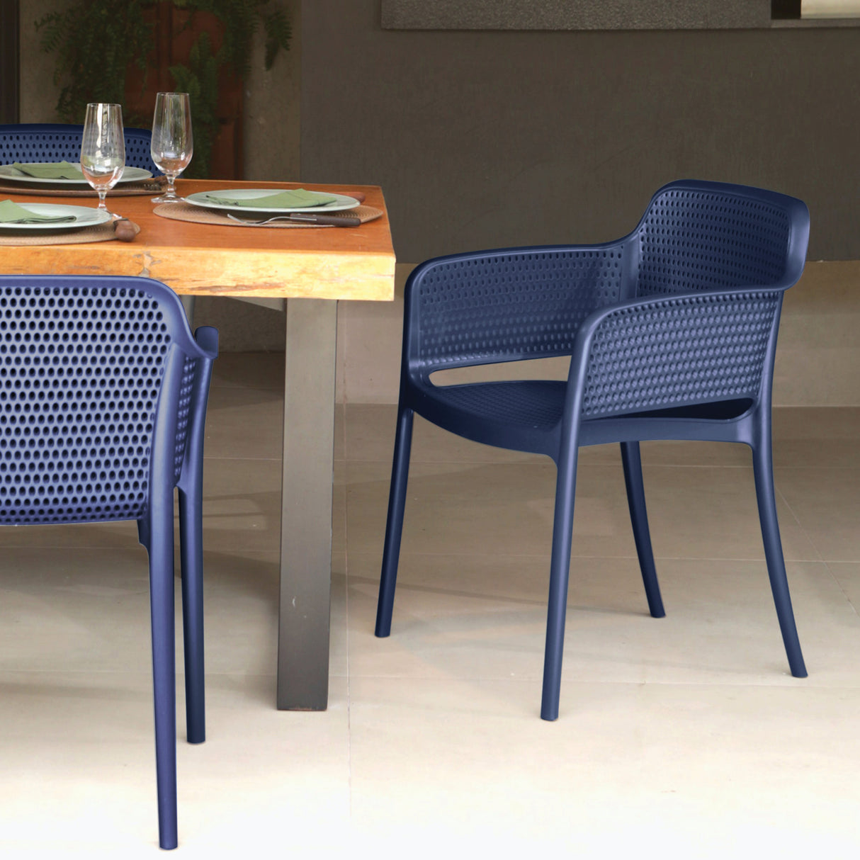 POLY ARMCHAIR BLUE - 21.9" x 24" X 31.5"