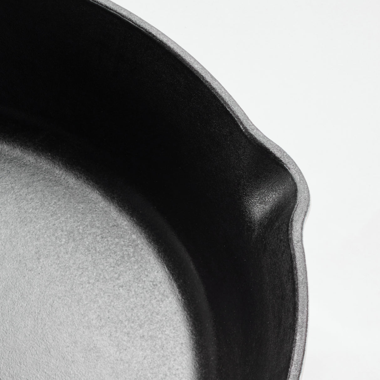 12 Inch Enameled Cast Iron Covered Skillet