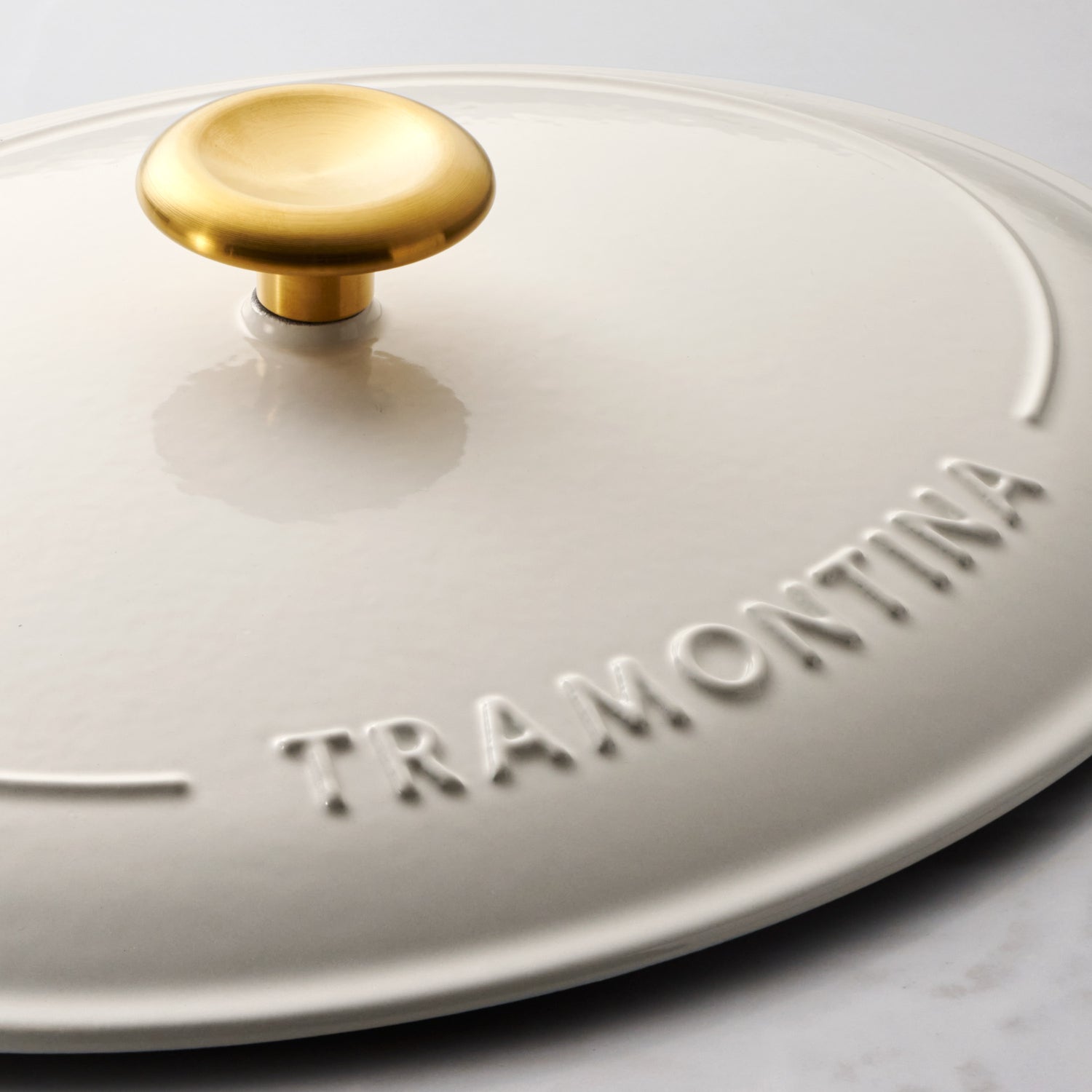 7 Quart Enameled Cast Iron Covered Dutch Oven