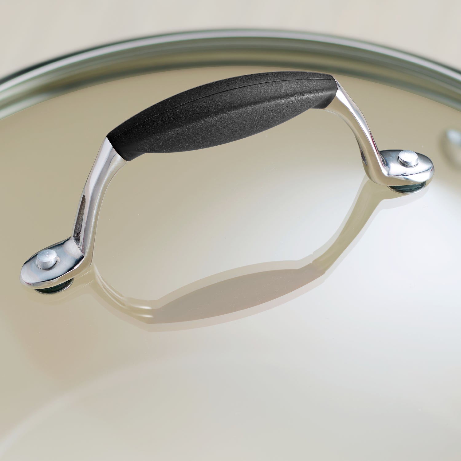 11 Inch Ceramic Covered Deep Skillet